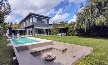 VENTA DE CASA EN Malvinas Argentinas
