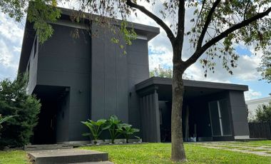 VENTA DE CASA EN Malvinas Argentinas