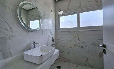 ALQUILER DE CASA EN Pilar