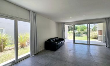 ALQUILER DE CASA EN Pilar