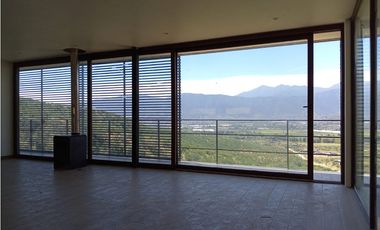 Moderna Casa en Olmué