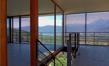 Moderna Casa en Olmué