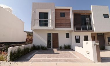 CASA NUEVA EN VENTA EN MORELIA, CAÑADAS DEL BOSQUE