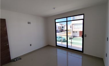 Se vende casa nueva en Explanada Sur, Pachuca de Soto, Hgo.