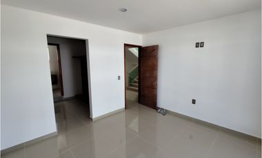 Se vende casa nueva en Explanada Sur, Pachuca de Soto, Hgo.