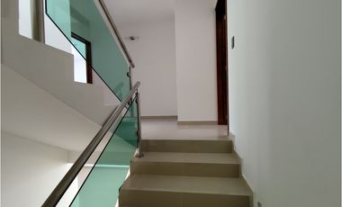 Se vende casa nueva en Explanada Sur, Pachuca de Soto, Hgo.