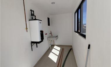 Se vende casa nueva en Explanada Sur, Pachuca de Soto, Hgo.