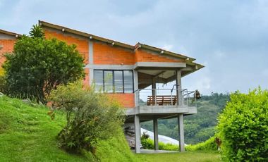 CASA CAMPESTRE EN ARRIENDO VIA CHINCHINA