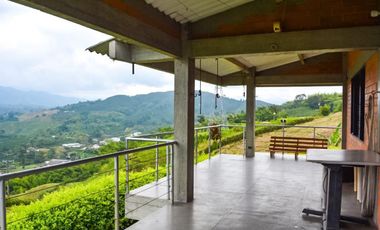 CASA CAMPESTRE EN ARRIENDO VIA CHINCHINA