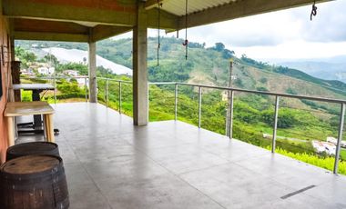 CASA CAMPESTRE EN ARRIENDO VIA CHINCHINA