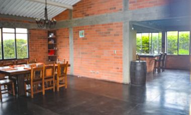 CASA CAMPESTRE EN ARRIENDO VIA CHINCHINA