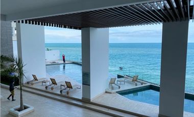 Apartamento en primera línea de playa con vista privilegiada al mar