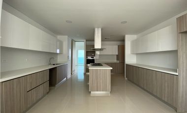 Apartamento en primera línea de playa con vista privilegiada al mar