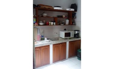 Se vende Lote/Bodega en Pinares