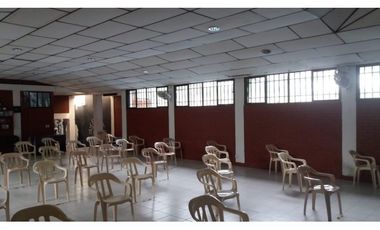 Se vende Lote/Bodega en Pinares