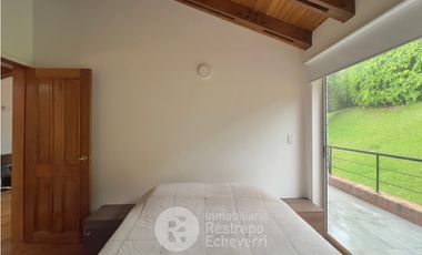 Casa esquinera en conjunto en arriendo, barrio El Trébol, Manizales