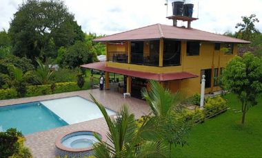 VENTA CASA CAMPESTRE Y FINCA MONTENEGRO QUINDIO