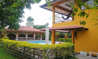 VENTA CASA CAMPESTRE Y FINCA MONTENEGRO QUINDIO