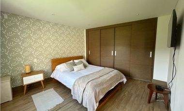 VENDO CASA EN CONJUNTO CERRADO EN LA CALERA