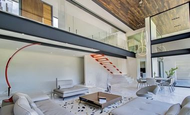Casa en renta con vista a campo de golf Bosque Real Huixquilucan Edo. de México
