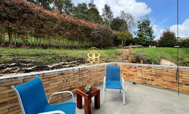 SE VENDE MAGNIFICA CASA EN YERBABUENA