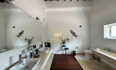 SE VENDE MAGNIFICA CASA EN YERBABUENA