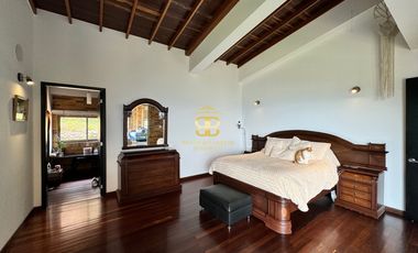SE VENDE MAGNIFICA CASA EN YERBABUENA