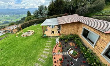 SE VENDE MAGNIFICA CASA EN YERBABUENA
