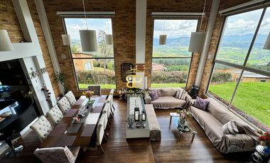 SE VENDE MAGNIFICA CASA EN YERBABUENA