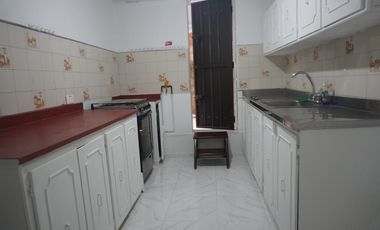 ARRIENDO CASA  COMERCIAL EN POBLADO - PATIO BONITO