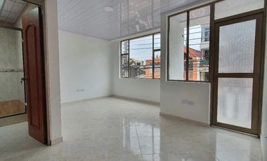 Se Vende Casa Cerca Al Centro Comercial Avenida Y Clinica
