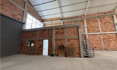 ARRIENDO DE BODEGA  EN LA ZONA ORIENTE DE MONTERIA