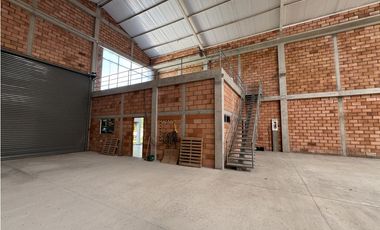 ARRIENDO DE BODEGA  EN LA ZONA ORIENTE DE MONTERIA
