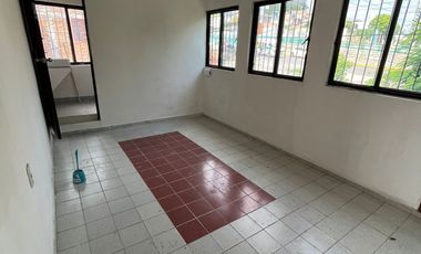 DEPARTAMENTO EN RENTA CON LOCAL EN PLANTA BAJA