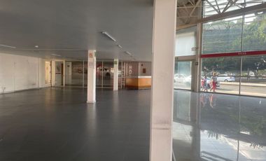!Oportunidad Única! Local Comercial de 7,000 m² en Avenida Tezontle