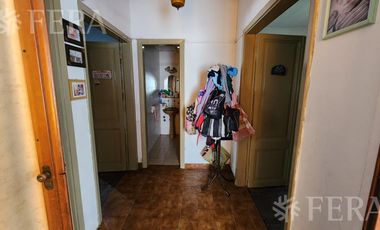 Venta de casa 4 ambientes con cochera en Wilde