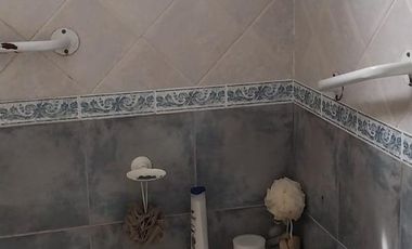 Casa en venta - 3 Dormitorios 2 Baños - Cochera - 800Mts2 - Tristán Suárez