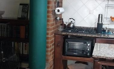 Casa en venta - 3 Dormitorios 2 Baños - Cochera - 800Mts2 - Tristán Suárez