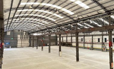Galpón - Depósito de 4000 m2. en  Parque Patricios - ALQUILER