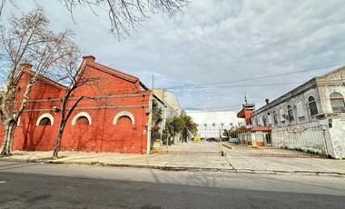 Galpón - Depósito de 4000 m2. en  Parque Patricios - ALQUILER