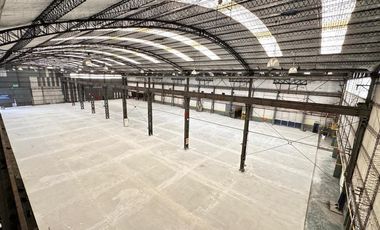 Galpón - Depósito de 4000 m2. en  Parque Patricios - ALQUILER