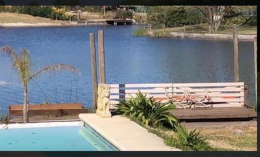 Venta| Casa al agua de 4 ambientes en Barrio San Marcos | Villanueva