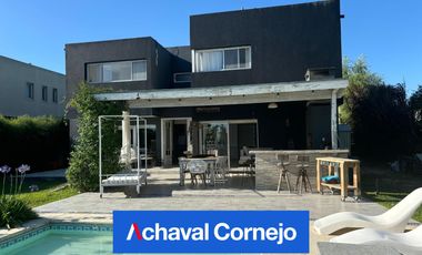 Venta| Casa al agua de 4 ambientes en Barrio San Marcos | Villanueva