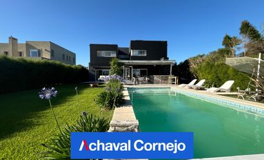 Venta| Casa al agua de 4 ambientes en Barrio San Marcos | Villanueva