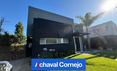 Venta| Casa al agua de 4 ambientes en Barrio San Marcos | Villanueva