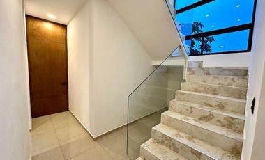 CASA EN VENTA AL NORTE DE MÉRIDA, PARQUE NATURA ENTREGA INMEDIATA