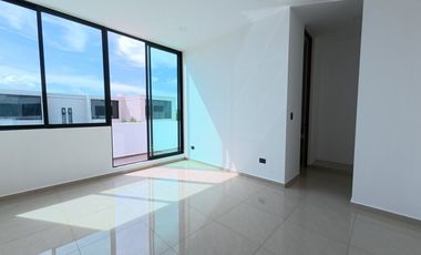 CASA EN VENTA AL NORTE DE MÉRIDA, PARQUE NATURA ENTREGA INMEDIATA