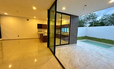 CASA EN VENTA AL NORTE DE MÉRIDA, PARQUE NATURA ENTREGA INMEDIATA