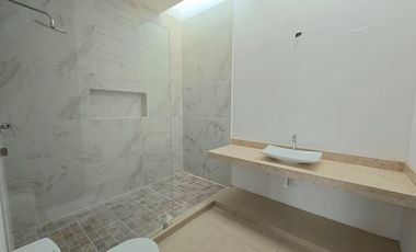 CASA EN VENTA AL NORTE DE MÉRIDA, PARQUE NATURA ENTREGA INMEDIATA