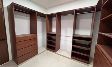 CASA EN VENTA AL NORTE DE MÉRIDA, PARQUE NATURA ENTREGA INMEDIATA